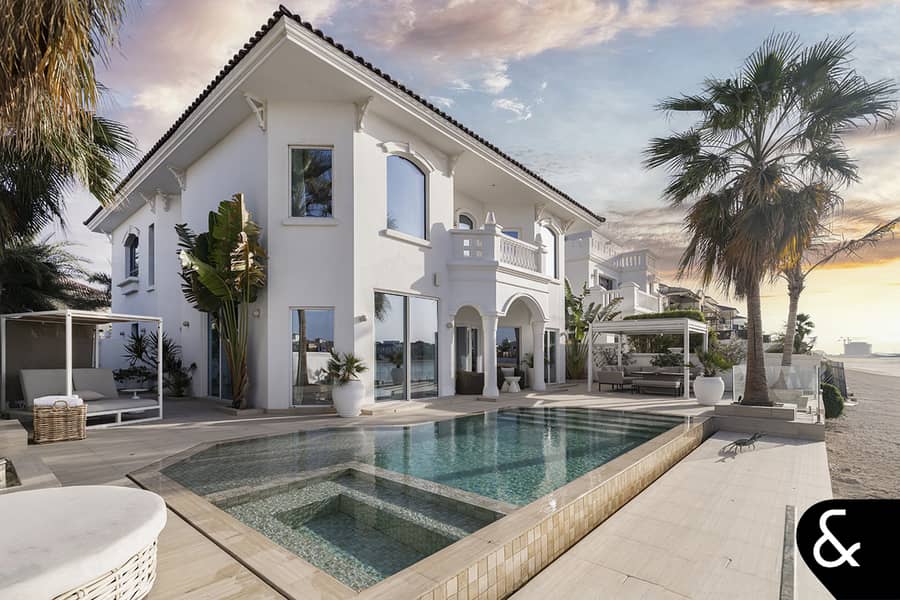 Renovated + Extended - Mid Number - 5 Bed Renovated + Extended - Mid Number - 5 Bed