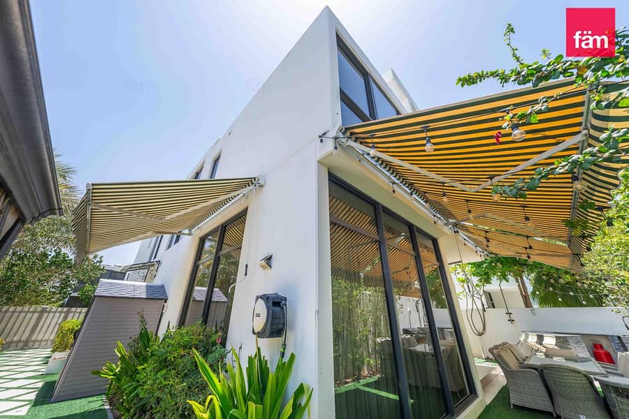 Rare Corner Villa | Juniper | 6 Br Plus Maid Rare Corner Villa | Juniper | 6 Br Plus Maid