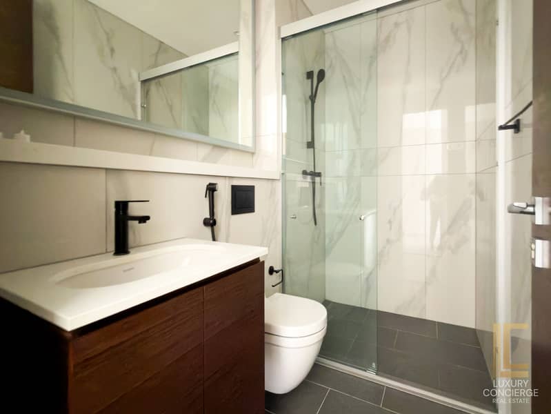 11 700x600-10. jpg