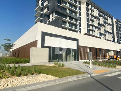 Shop for Rent in Meydan, Dubai - Shell and core | Corner Unit | Multiple