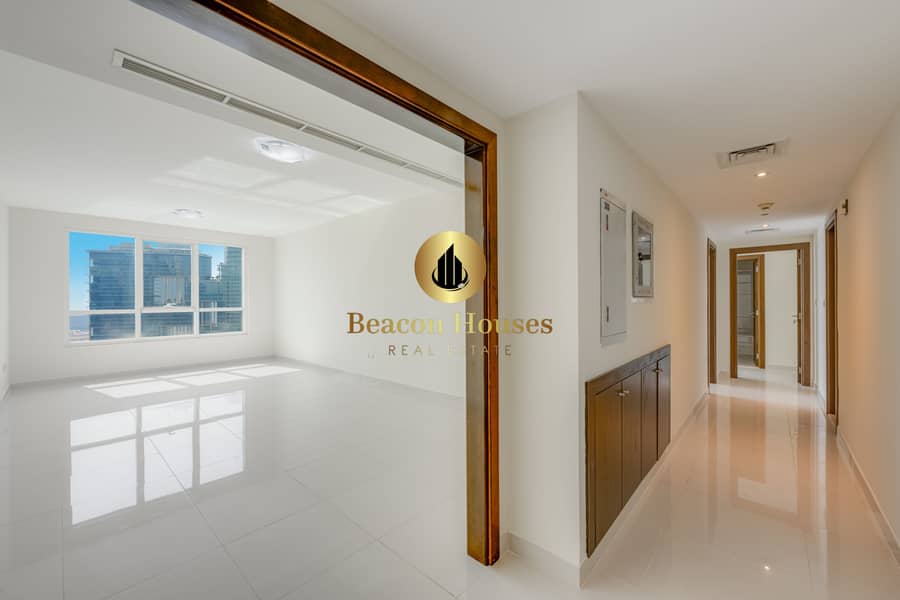 2 Hallway. jpg