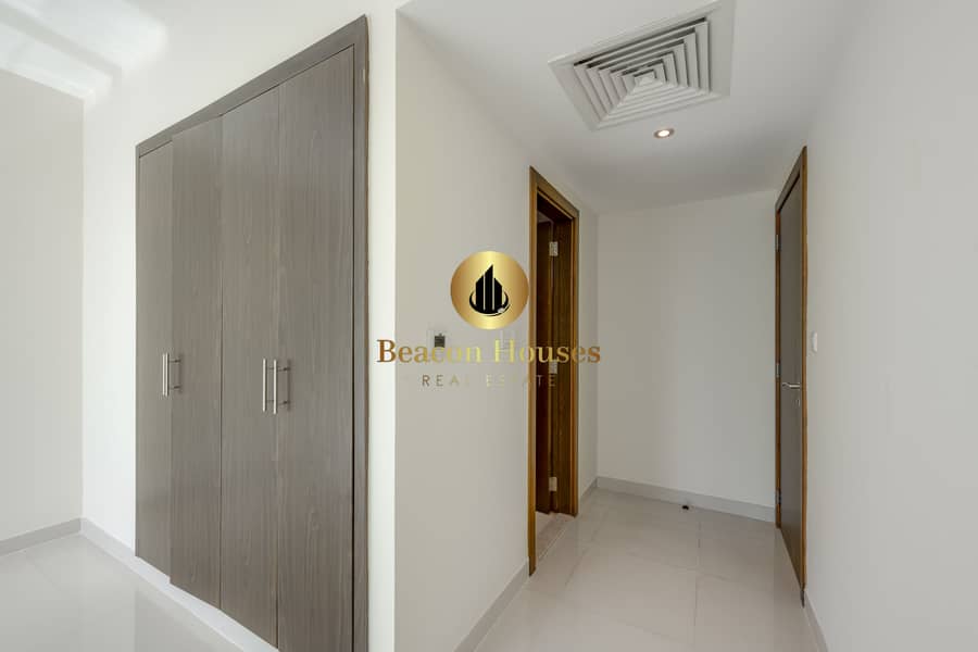 12 Master Closet Bathroom. jpg
