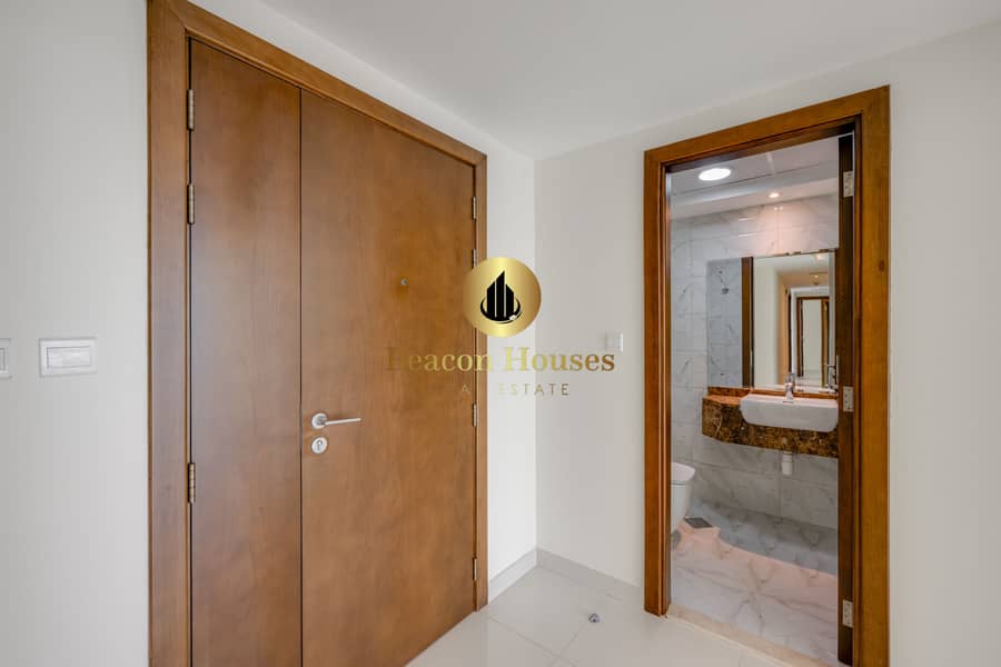 29 Guest toilet. jpg
