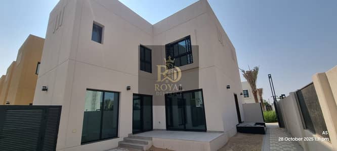 3 Bedroom Townhouse for Sale in Al Rahmaniya, Sharjah - 1bcfbe8c-a454-47be-99dc-da822ab1f8de. jpg 3 Bedroom Townhouse for Sale in Al Rahmaniya, Sharjah - 1bcfbe8c-a454-47be-99dc-da822ab1f8de. jpg