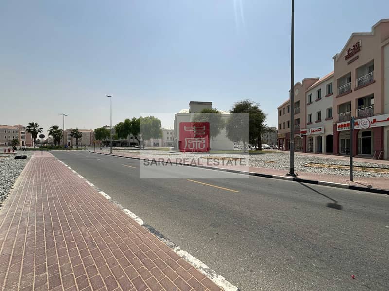 2 Street. JPG