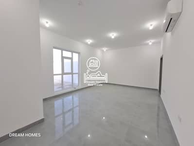 4 Schlafzimmer Villa zum zur Miete in Madinat Al Riyad, Abu Dhabi - WhatsApp Image 2026-06-02 at 7.23. 53 PM. jpeg 4 Schlafzimmer Villa zum zur Miete in Madinat Al Riyad, Abu Dhabi - WhatsApp Image 2026-06-02 at 7.23. 53 PM. jpeg