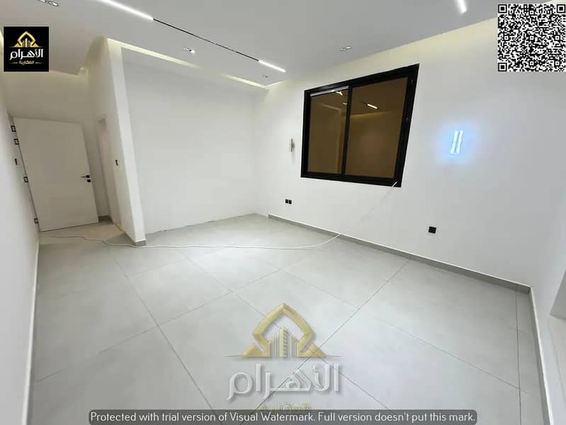16 840762016-1066x800. webp