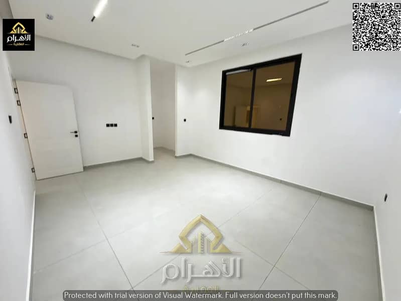 22 840762022-1066x800. webp