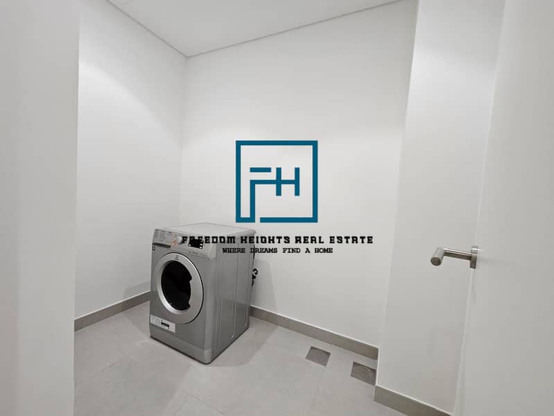 2 063a938b-86fc-4dc4-9408-659401af199a. jpg