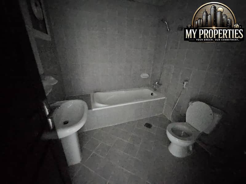 11 dfb0e9ae-3c4f-4242-9295-cf836c76135a. jpg