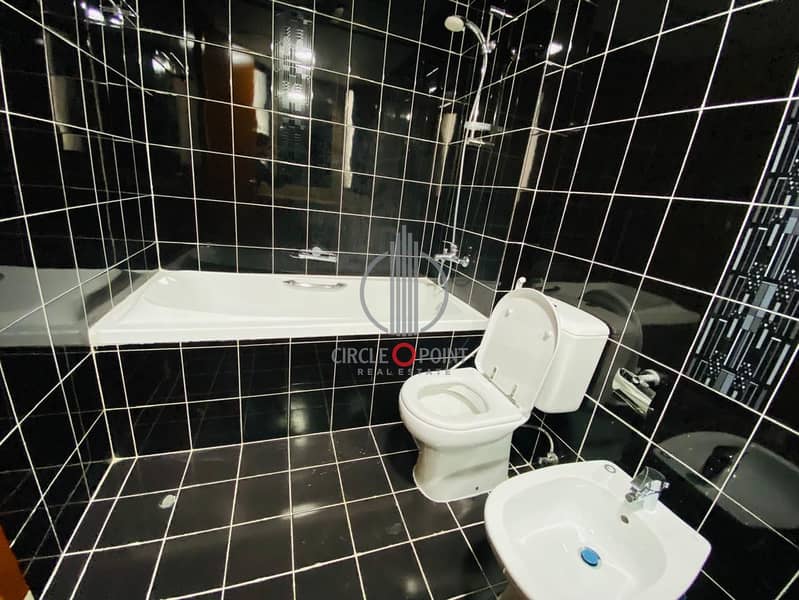 25 c8d8cb50-6772-4751-8bf7-be6a5ec72cd6. jpg