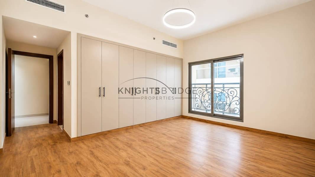 Multiple Views | Biggest Layout | Close to Metro - Image 4