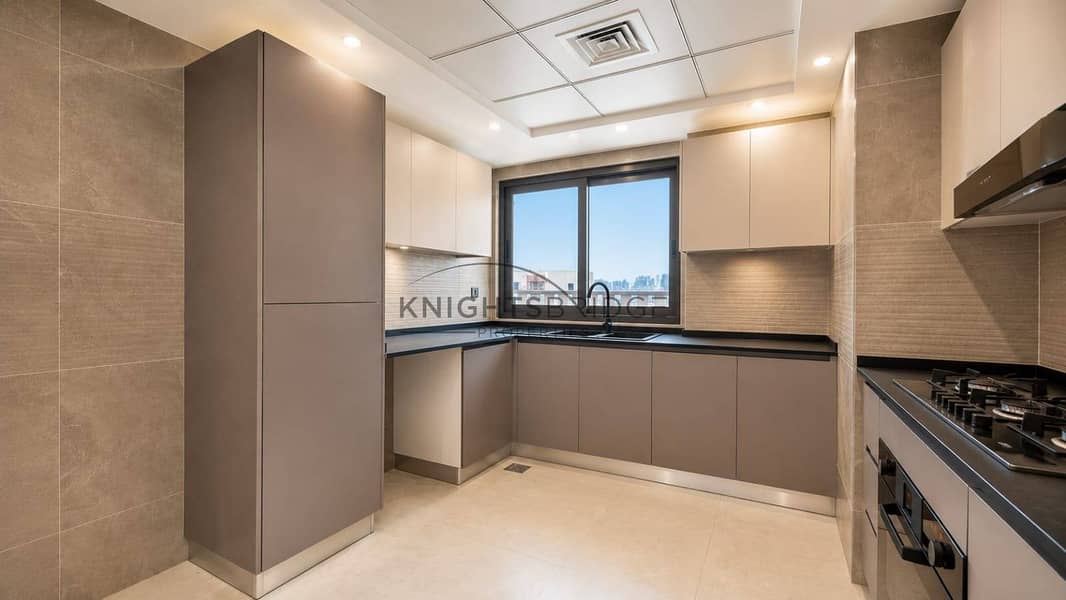Multiple Views | Biggest Layout | Close to Metro - Image 16