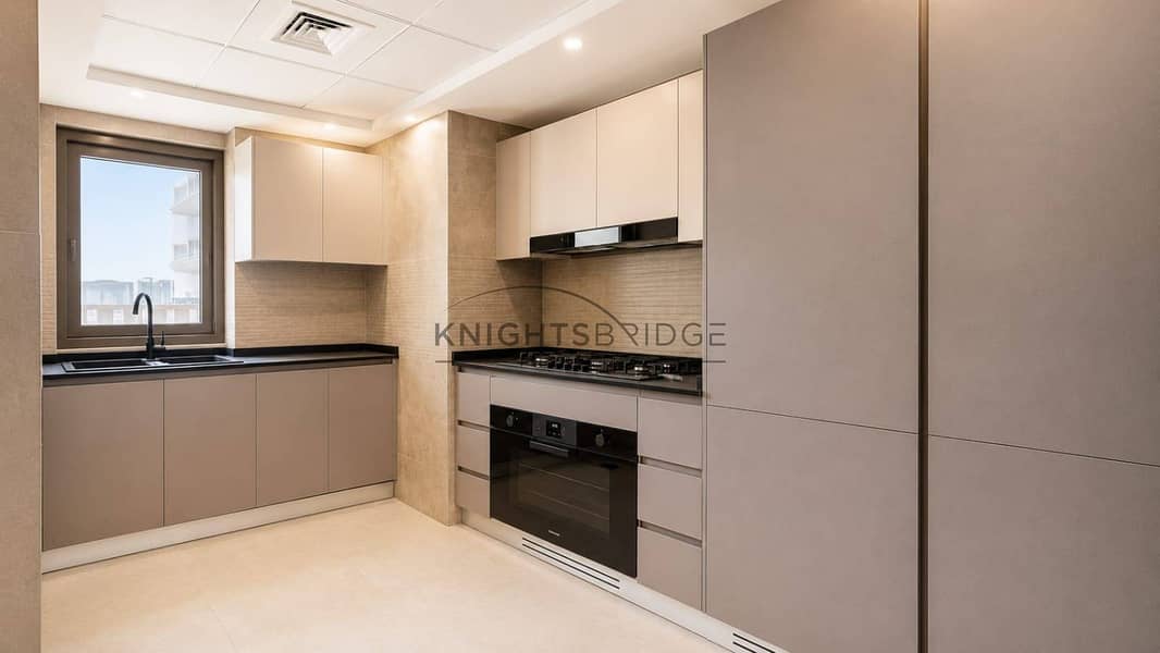 Multiple Views | Biggest Layout | Close to Metro - Image 18