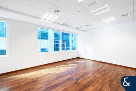 Office for Rent in Business Bay, Dubai - Furnished Office | 15 Parking | Grade A