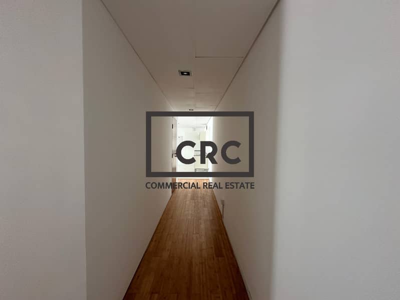 7 Image 0