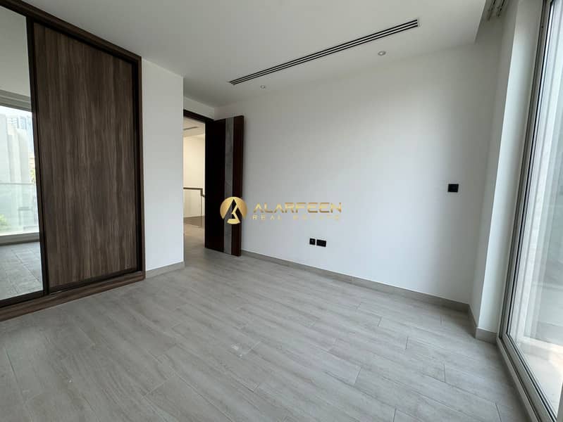 5 e4d442c3-e497-44bb-8a9b-36bed0752278. jpg