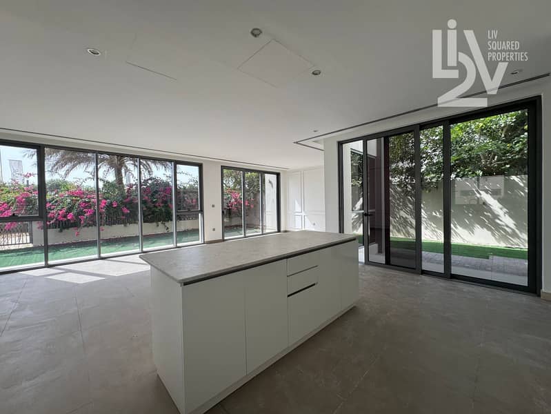 Light-Filled Modern Villa | Space to Reset Light-Filled Modern Villa | Space to Reset