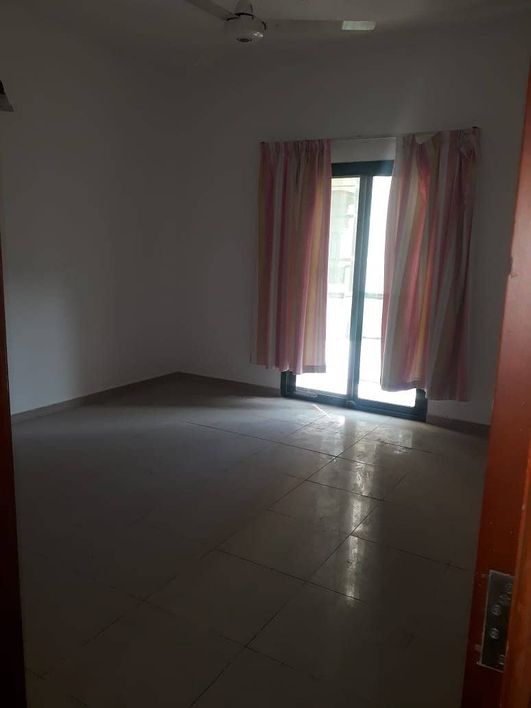 spacious 2 bed hall for Rent Rashidiya Towers