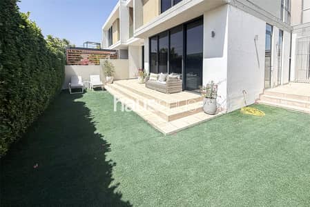 3 Bedroom Villa for Rent in Dubai Hills Estate, Dubai - Pool backing | Great condition | Perfect location