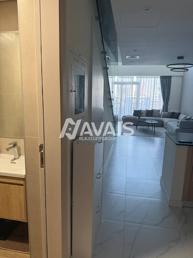 7 5304f0d2-1f82-4347-a34f-9eabf6a477f0. jpg
