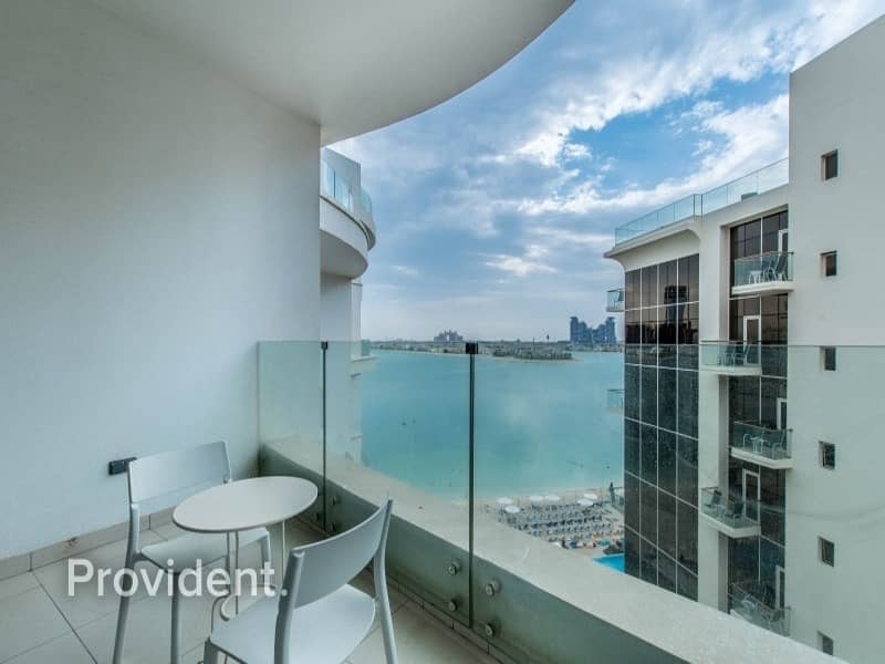Luxurious Hotel Apartment w/ Breathtaking Sea View