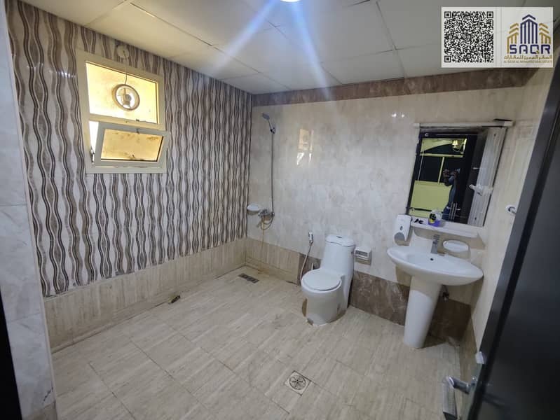 19 afdfa5bc-acb1-4cda-ab89-95ed5d8450a2. jpg
