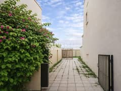 تصميم واسع | فيلا رائعة | جاهزة للسكن