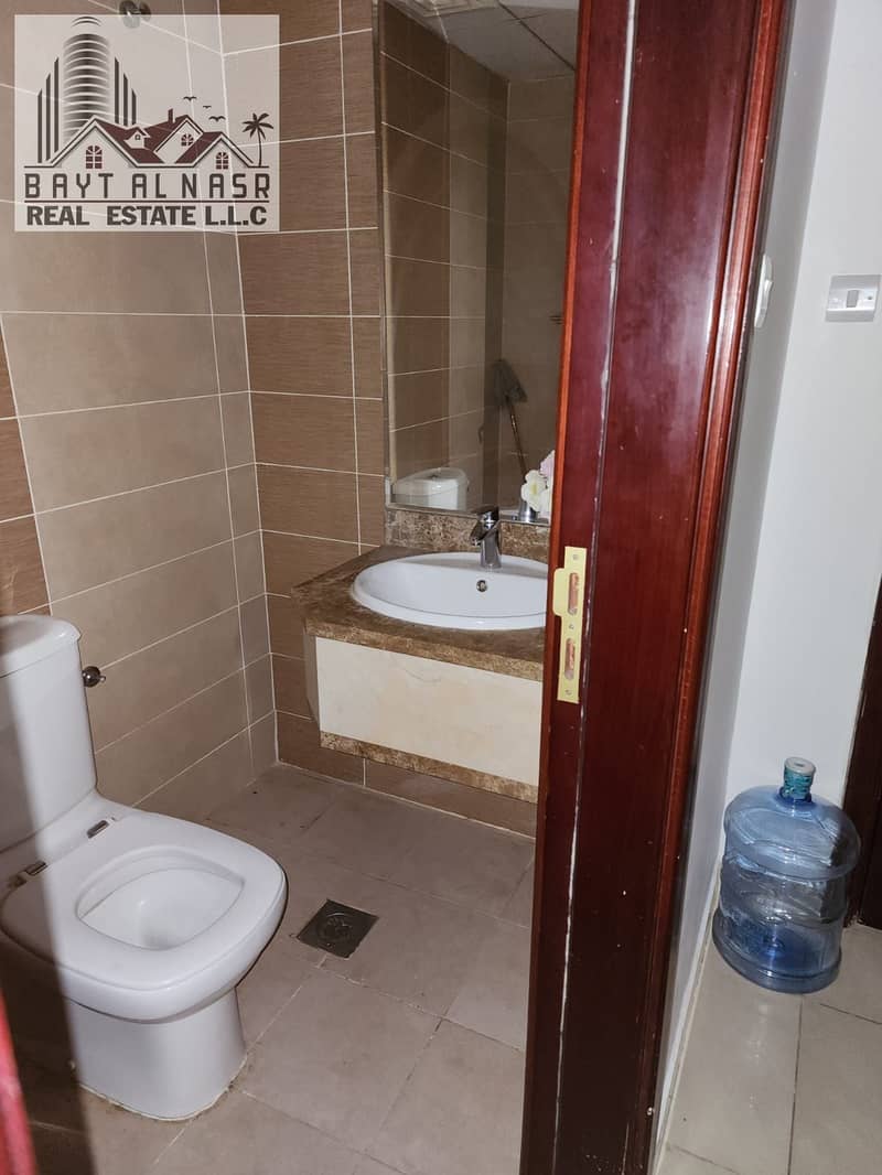 4 bath1. jpeg