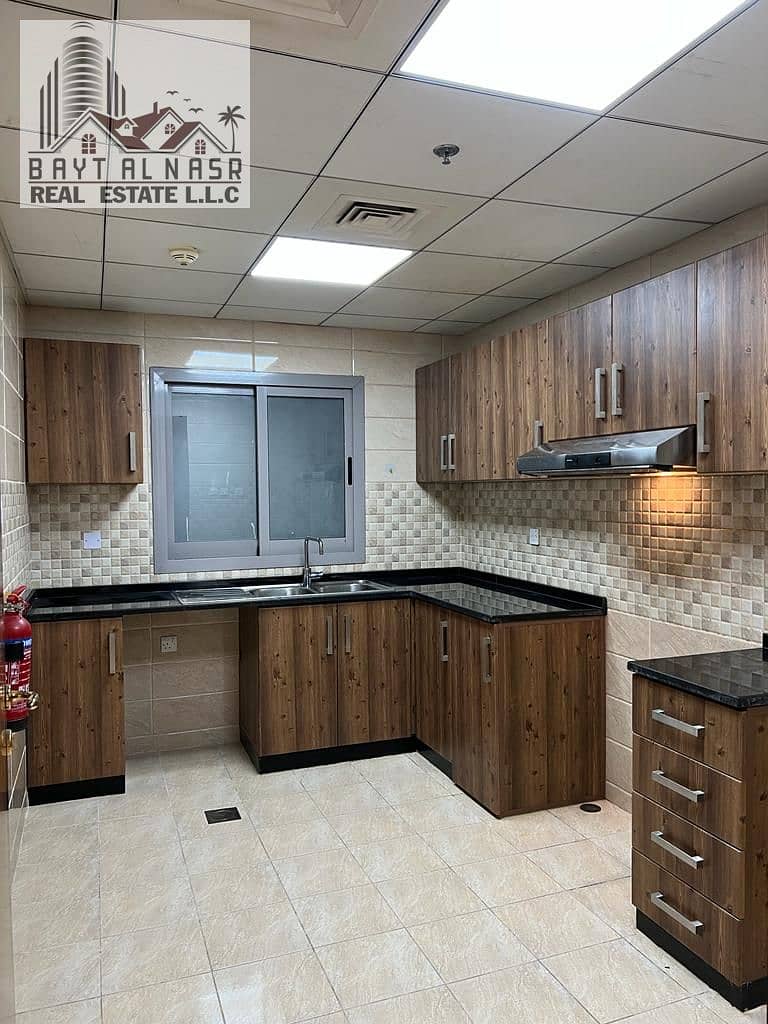13 kitchen. jpg