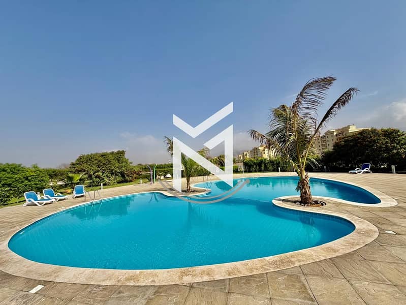 3 pool yv. jpeg