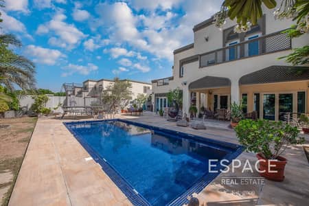 Well Maintained - Landscaped - Well Kept Well Maintained - Landscaped - Well Kept