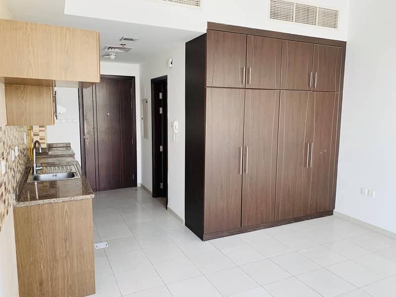 Spacious Studio in Karama