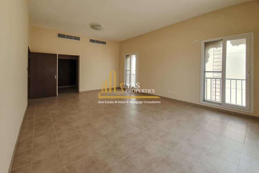 12 3 BR TRAD TH MID-29. jpg