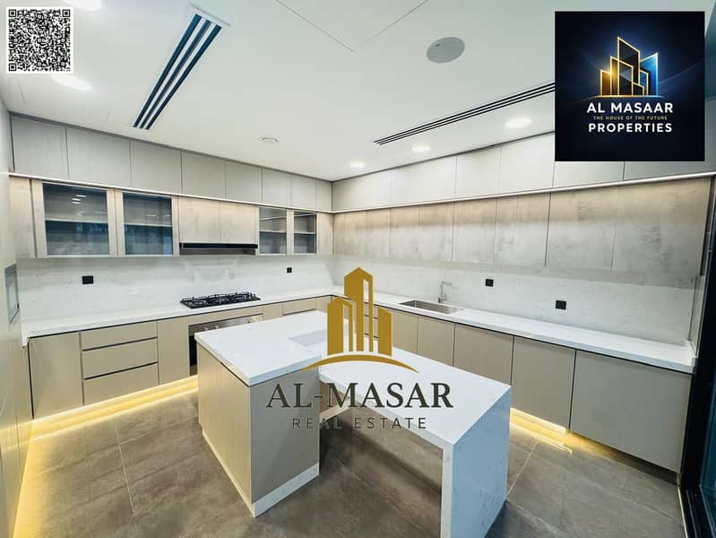 Villa in Al Zorah, Ajman, fully smart, with private pool, electricity, water, and air conditioning included. Freehold ownership for all nationalities. - Image 11