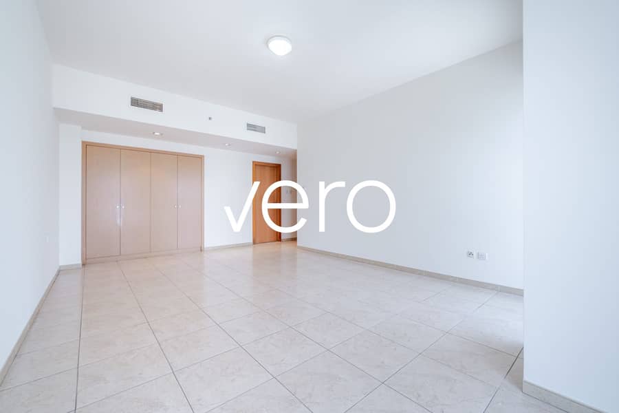 Huge Layout | Family Oriented | Burj Khalifa View Huge Layout | Family Oriented | Burj Khalifa View
