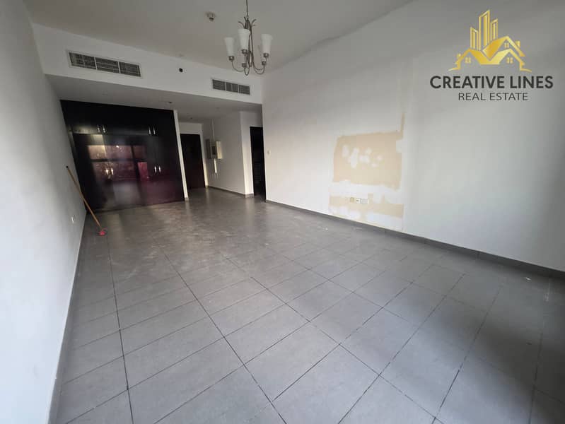 4 32f61de8-c559-4f28-9c44-8d655cbf0bc9-1_all_28045. jpg