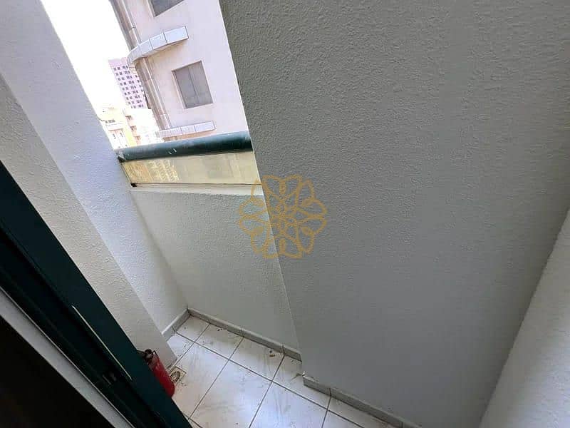 7 28671. jpg