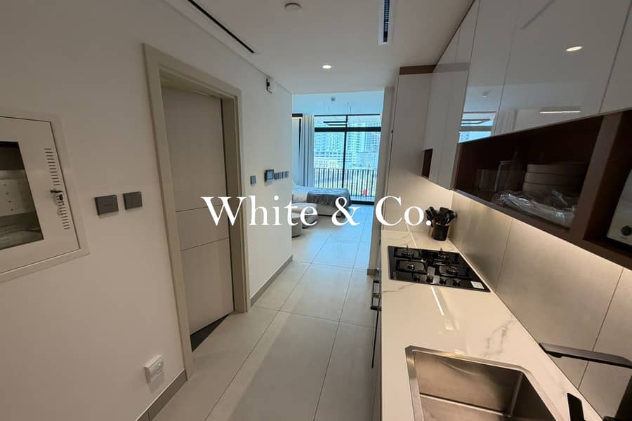 BRAND NEW | VACANT NOW | FULLY FURNISHED - Image 10