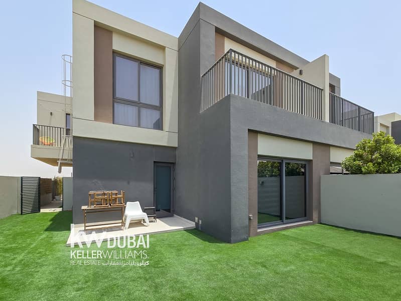 Vacant Soon | Single Row | 4BR + Study + Maid Vacant Soon | Single Row | 4BR + Study + Maid