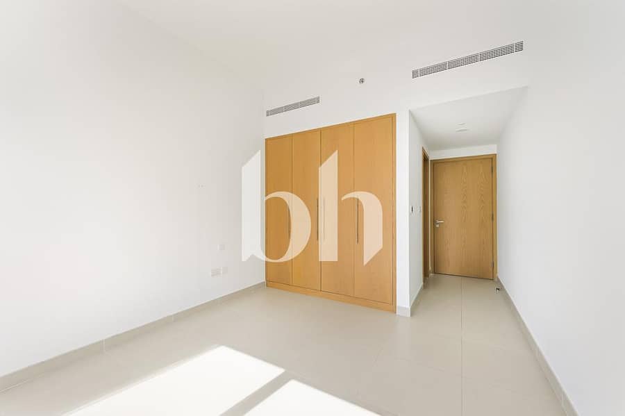 3 images image img