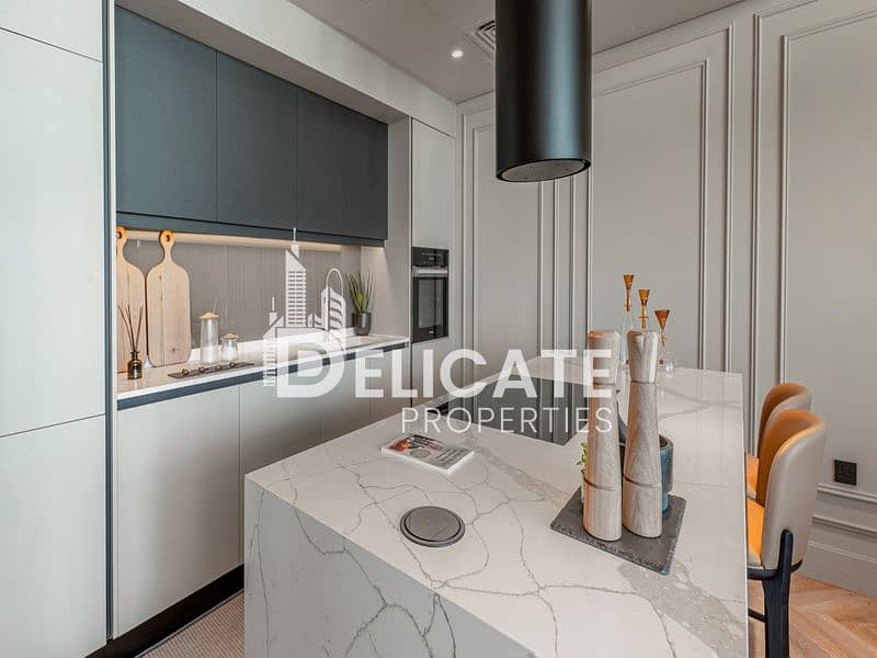 5 Kitchen_. jpg
