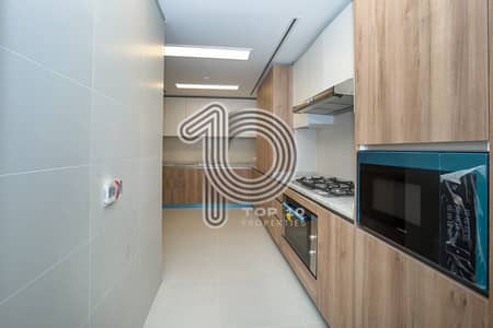 2 Bedroom Flat for Sale in Al Reem Island, Abu Dhabi - Ready To Move | Full Sea View | Attached Balcony 2 Bedroom Flat for Sale in Al Reem Island, Abu Dhabi - Ready To Move | Full Sea View | Attached Balcony