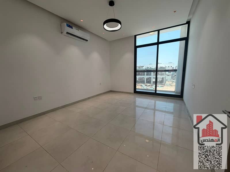 8 2bed02fe-aacc-4568-82f2-14d3963deb3e. jpg