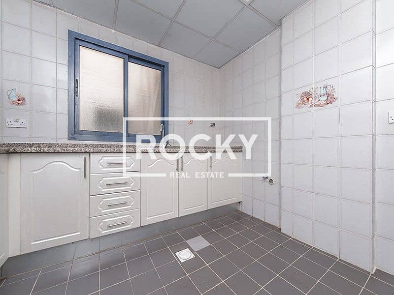 7 Bur-Dubai_AL-MArajan---705---2BR-WB-(5-of-17). jpg