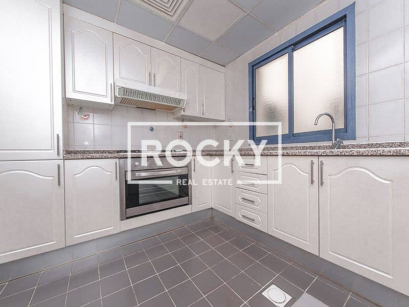 8 Bur-Dubai_AL-MArajan---705---2BR-WB-(7-of-17). jpg