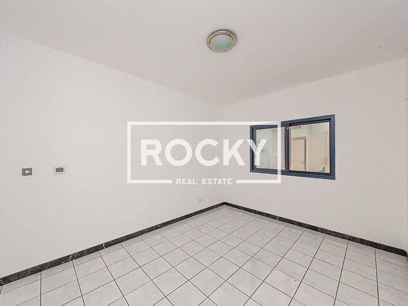 11 Bur-Dubai_AL-MArajan---705---2BR-WB-(15-of-17). jpg