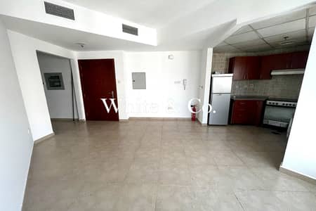 1 Bedroom Apartment for Sale in Jumeirah Lake Towers (JLT), Dubai - Vacant Unit | High Floor | Lake Views 1 Bedroom Apartment for Sale in Jumeirah Lake Towers (JLT), Dubai - Vacant Unit | High Floor | Lake Views