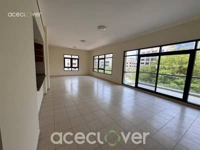 3 Bedroom Flat for Rent in The Greens, Dubai - 3 BHK Study / Full Pool View / Spacious 3 Bedroom Flat for Rent in The Greens, Dubai - 3 BHK Study / Full Pool View / Spacious
