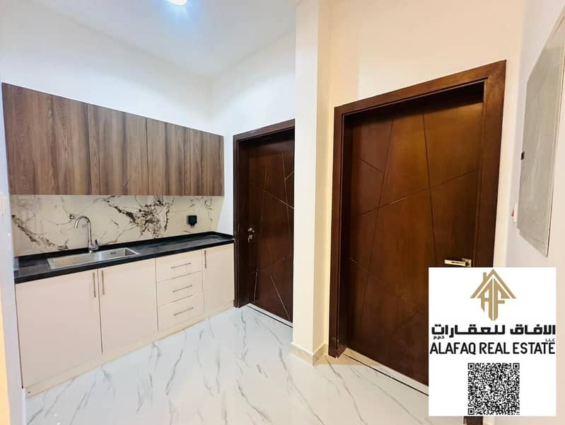 15 a3915af6-b081-411e-b0ff-8bdaeb5dce92. jpg